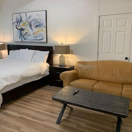 Country Studio Pet Friendly Port Alberni Esterno foto