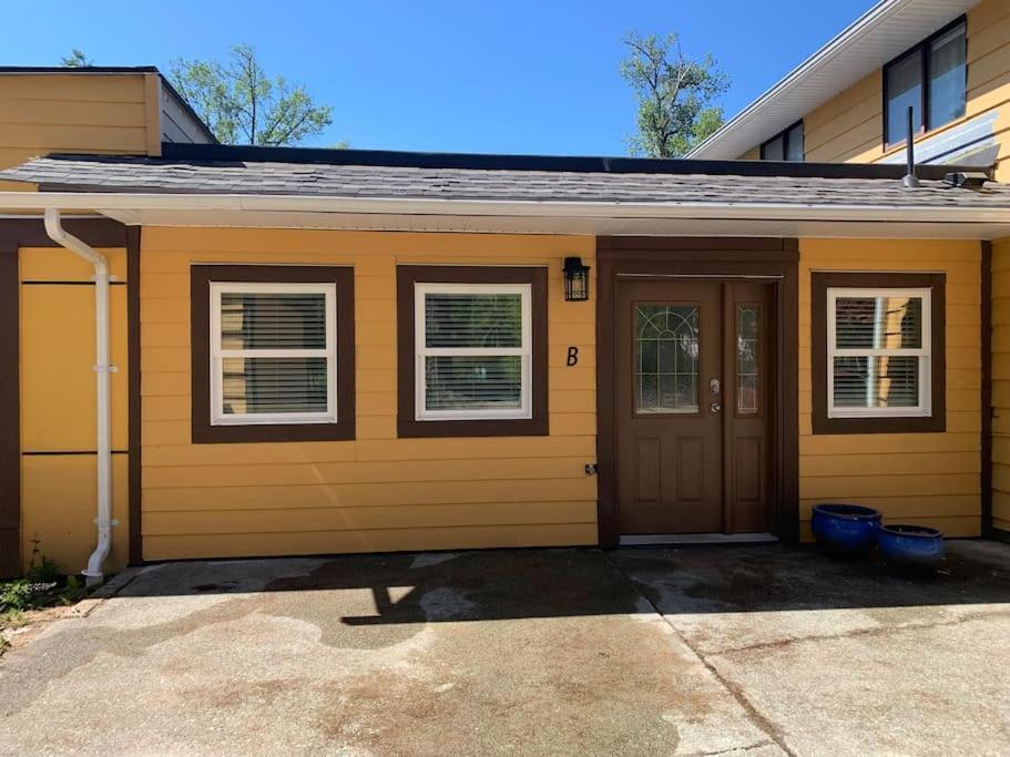Country Studio Pet Friendly Port Alberni Esterno foto